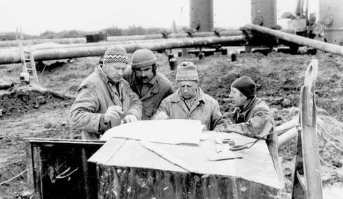 Redis - LGSS history parallax card