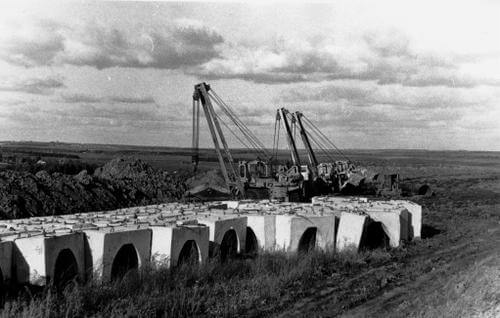 Redis - LGSS history parallax card